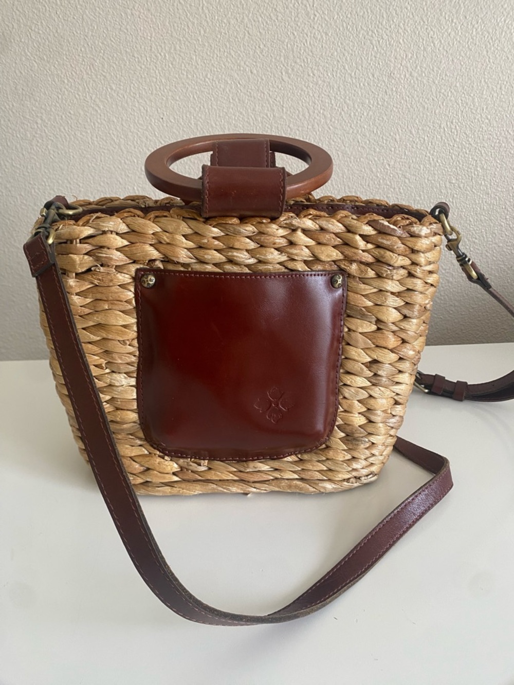 Patricia Nash Woven  Straw Floral Embroidered Crossbody Bag Brown Ring Handles - Picture 5 of 14